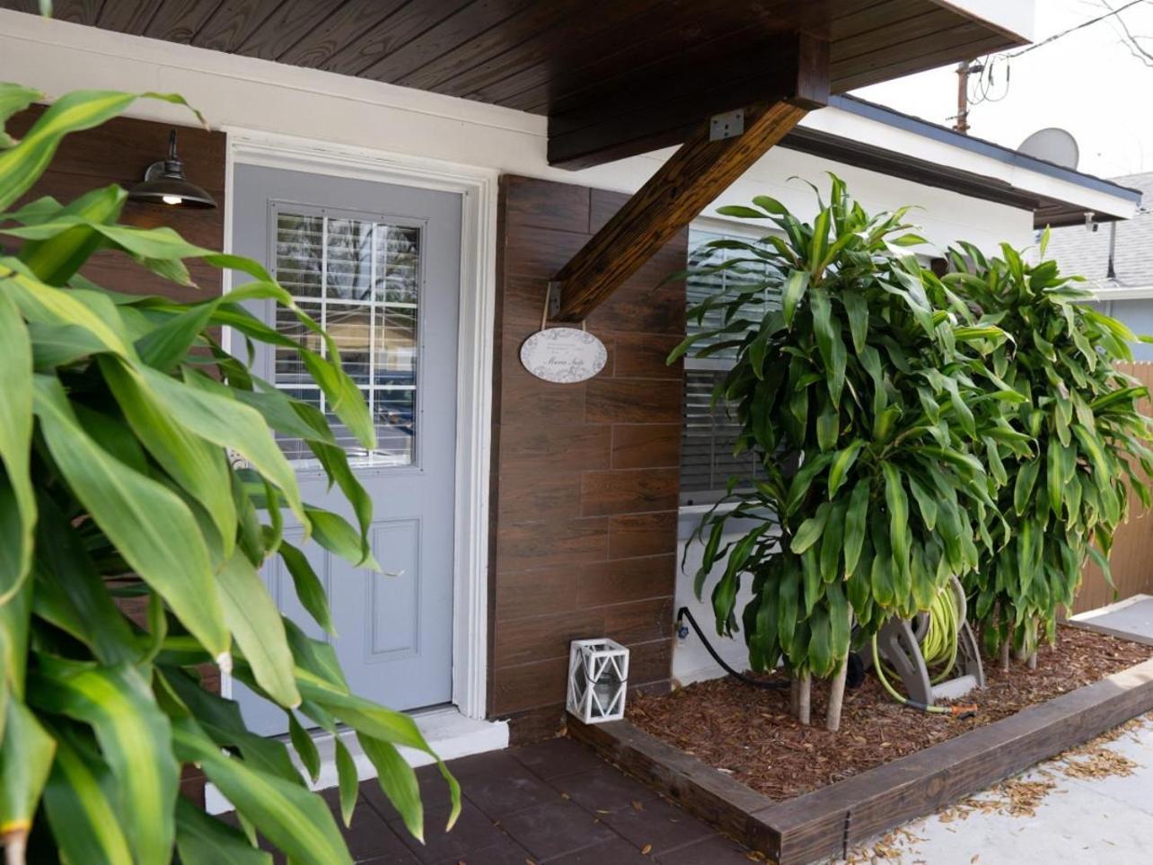 Mi Casa Es Tu Casa, Airport Holiday home Tampa